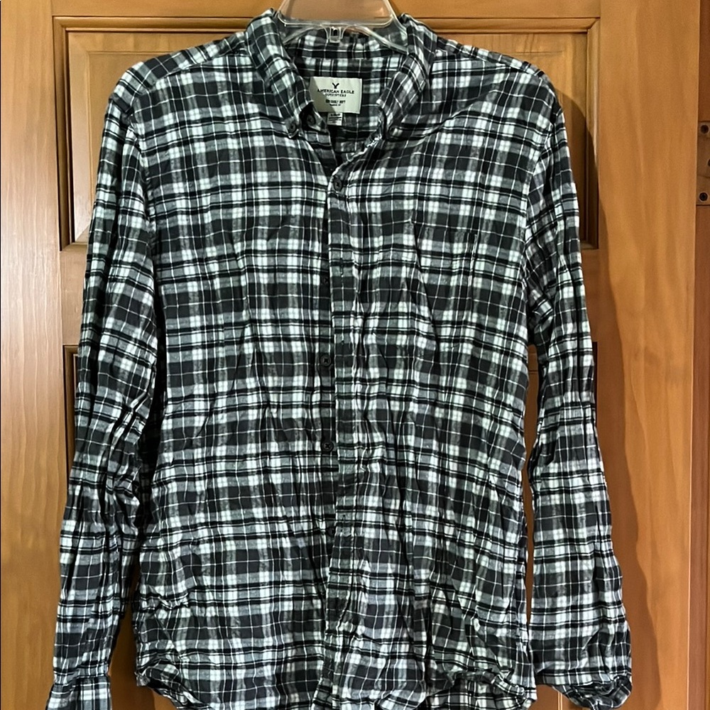 American Eagle Outfitters Black and White Casual Button Down Shirt